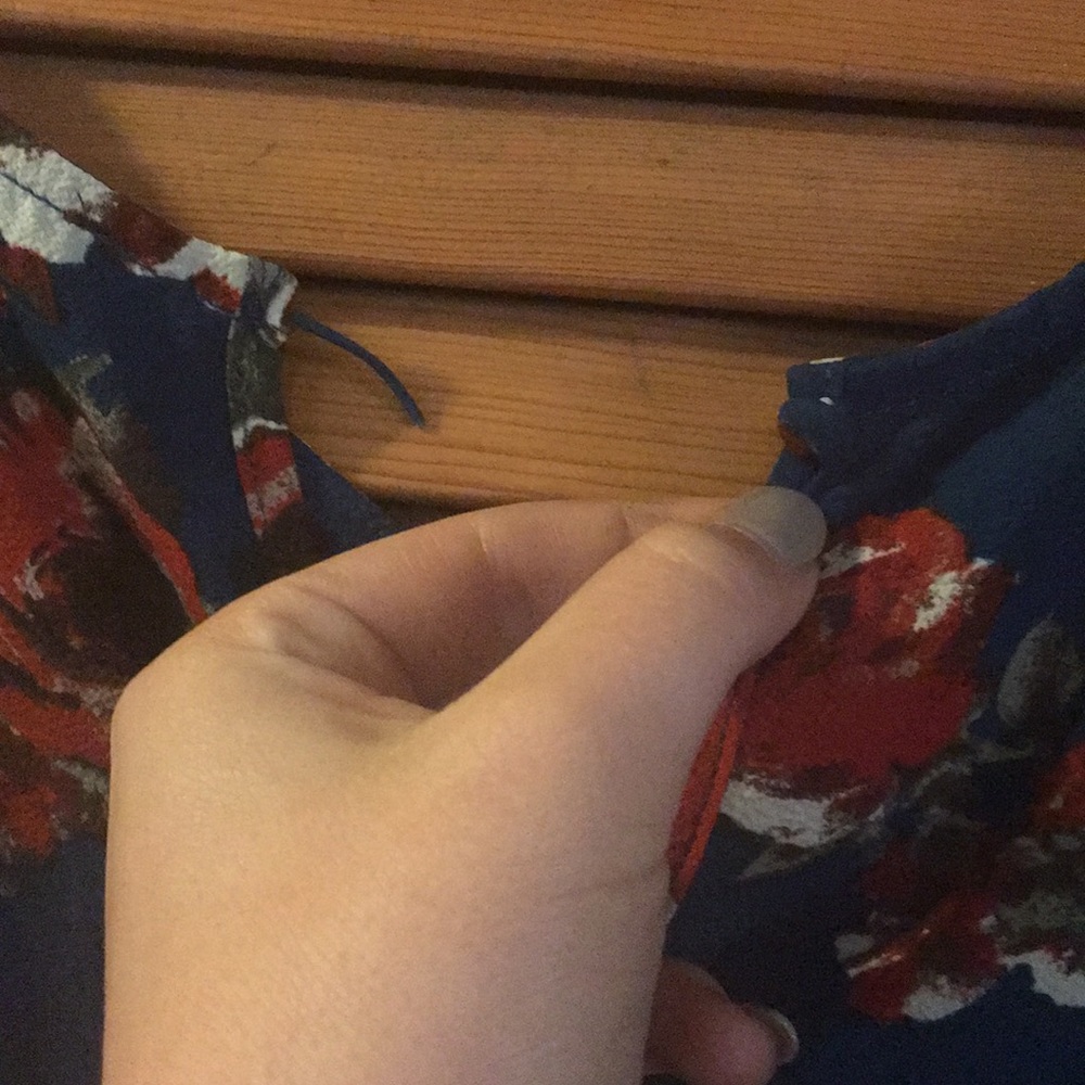 Floral top - Picture 4 of 5